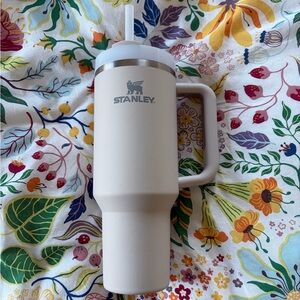 Stanley The Quencher 2.0 Tumbler Dune